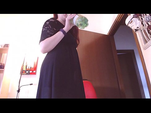 ❤️ Pokorni rob koji voli prljave i sočne gaćice prisiljen je masturbirati nakon što pogleda ovaj video! ❤️❌ Jebeni video kod nas