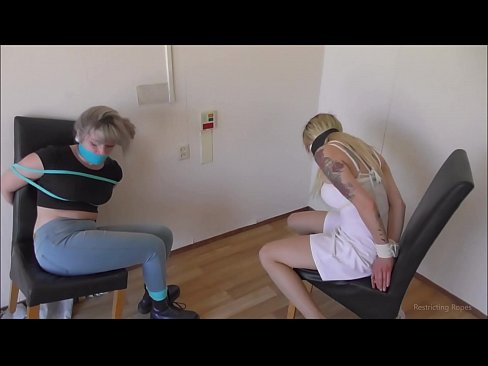 ❤️ Ovisnik / vezan i začepljen usta / djevojka u nevolji ❤️❌ Jebeni video kod nas